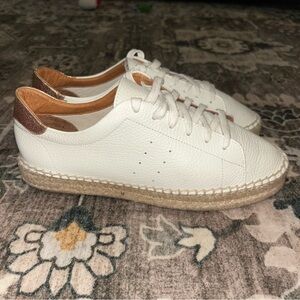 Women's Dalson White Leather Athletic Shoes